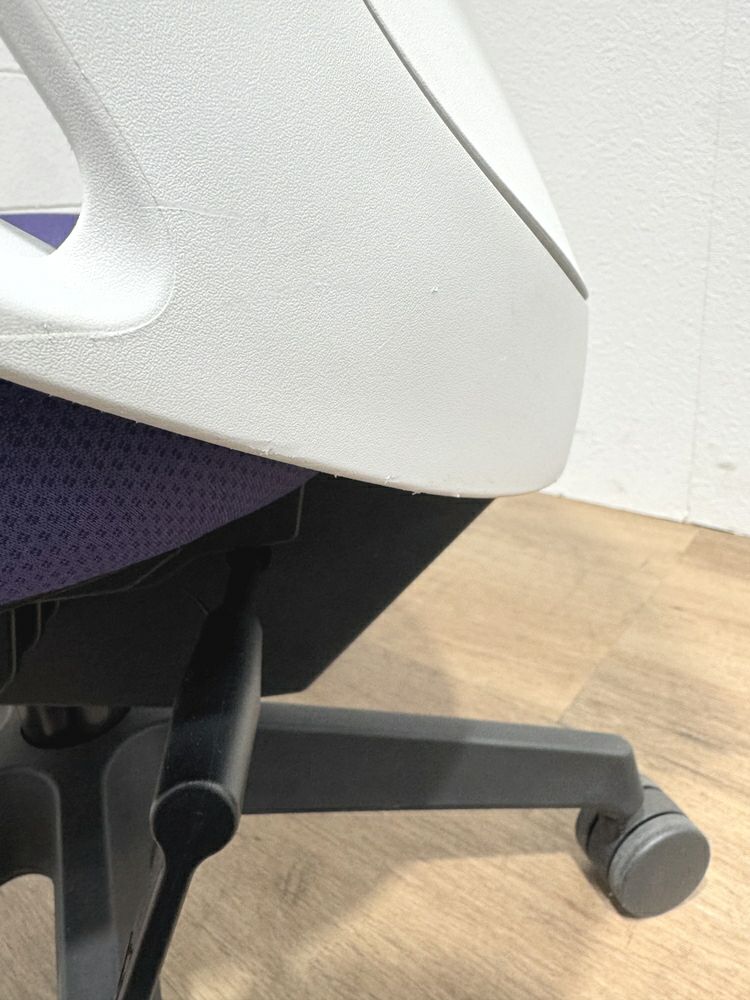 コクヨピコラ(picora)チェア 固定肘付ピコラチェア　 商品画像8