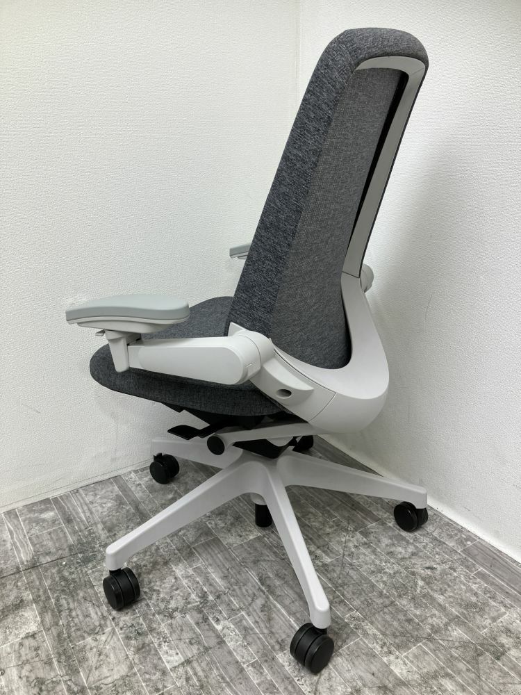 イトーキノート(nort)チェア 可動肘付きノートチェア 商品画像4