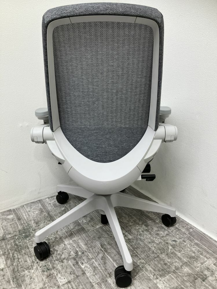 イトーキノート(nort)チェア 可動肘付きノートチェア 商品画像5