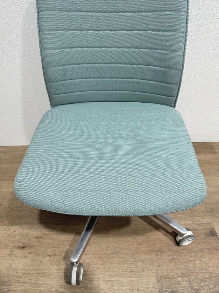 コクヨファブレ(FABRE) シリーズ ファブレチェア 商品画像4