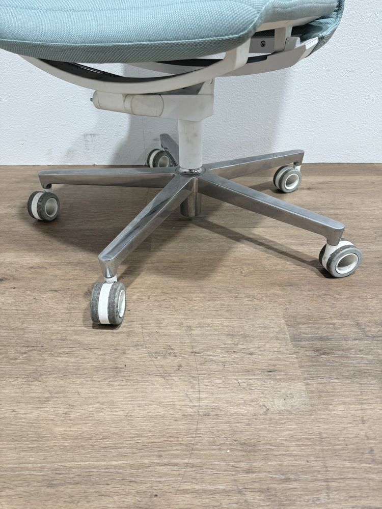 コクヨファブレ(FABRE) シリーズ ファブレチェア 商品画像5