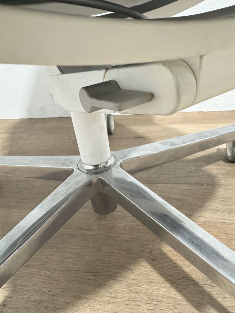 コクヨファブレ(FABRE) シリーズ ファブレチェア 商品画像7