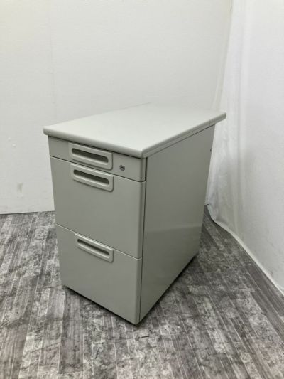 プラスLAシリーズ 3段脇机 商品画像1
