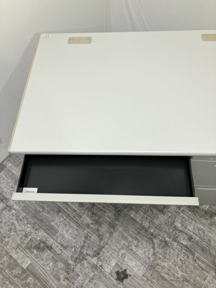 オカムラ1100片袖デスク 商品画像7