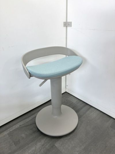 コクヨジョインシリーズ 昇降スツール　 商品画像1