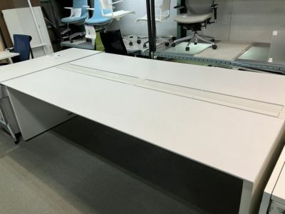 プラスSTAGEO(ステージオ)シリーズ 2400フリーアドレスデスク 商品画像1