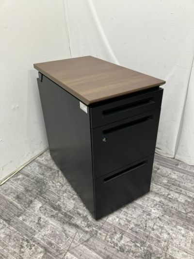 オカムラPro Unit(プロユニット)シリーズ 3段脇机 商品画像1