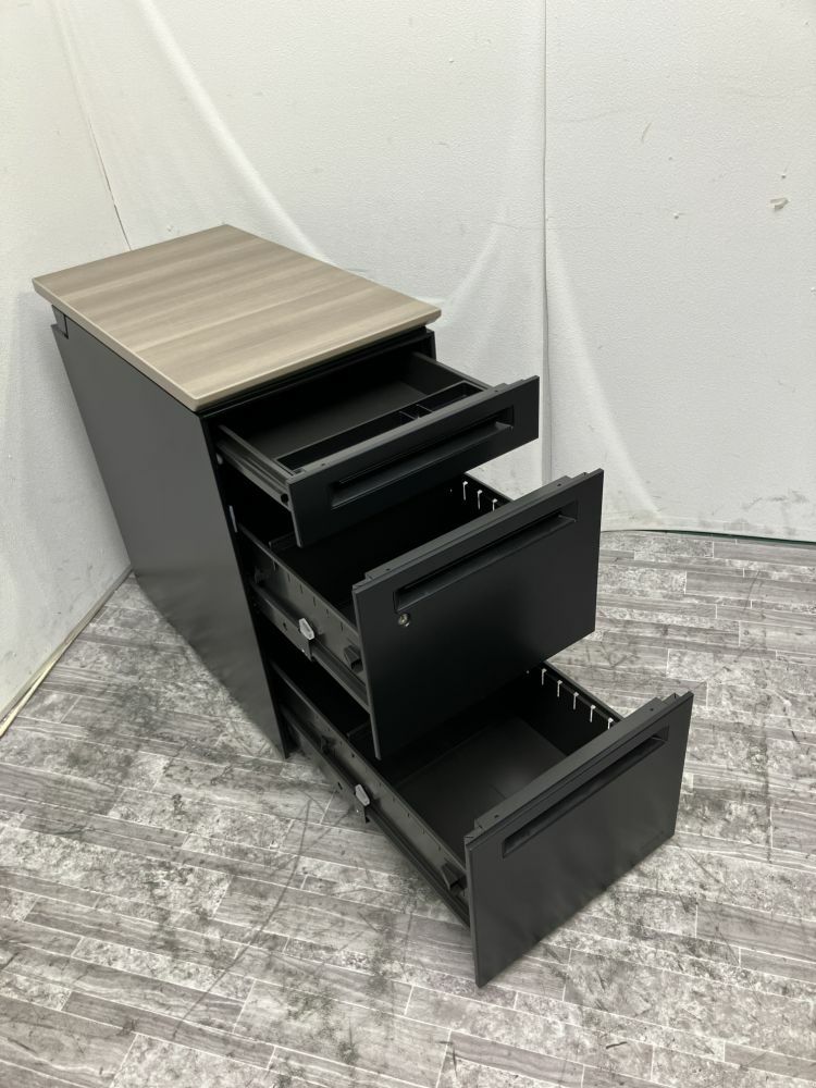 オカムラPro Unit(プロユニット)シリーズ 3段脇机 商品画像2