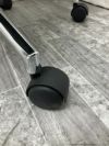 井上金庫固定肘付アルミナムチェア 商品画像6