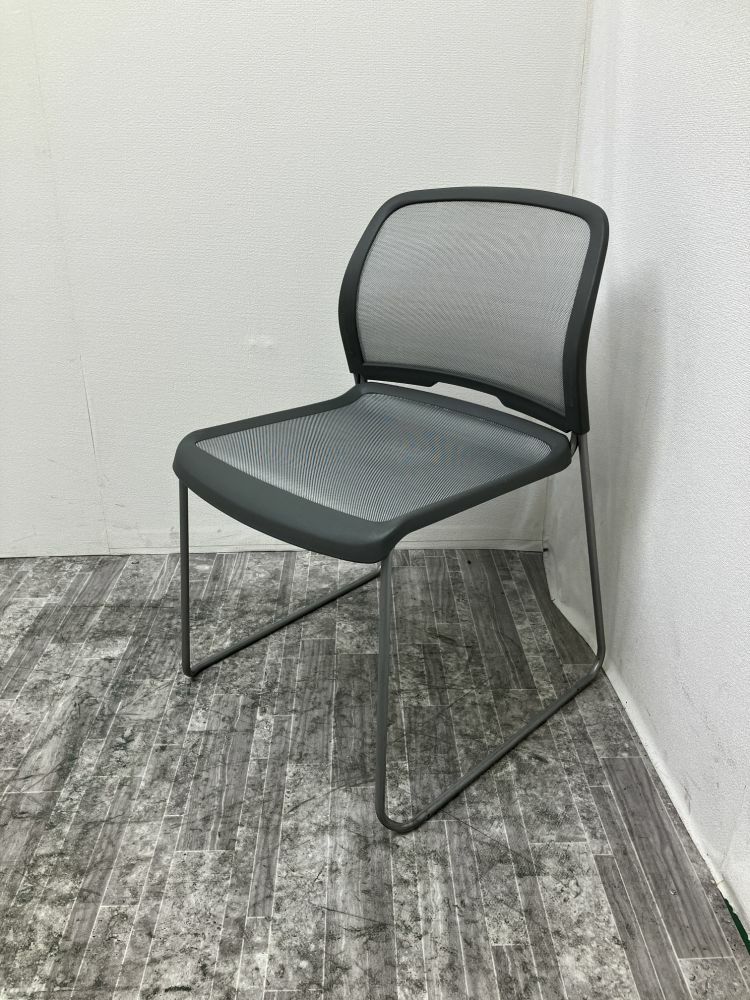 サンケイスタッキングチェア 商品画像1