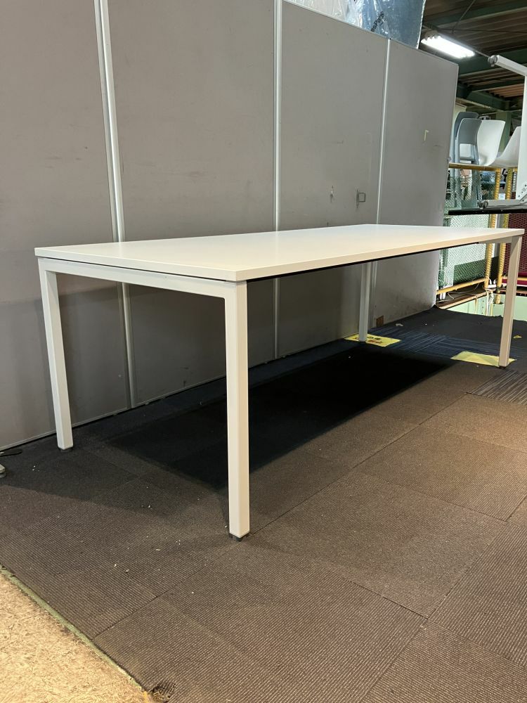 ウチダ（内田洋行）2100ミーティングテーブル 商品画像1