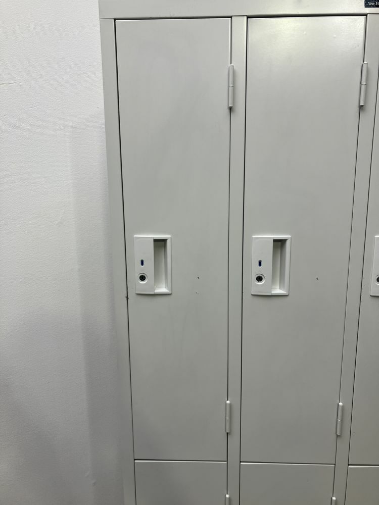 井上金庫8人用ロッカー 商品画像3
