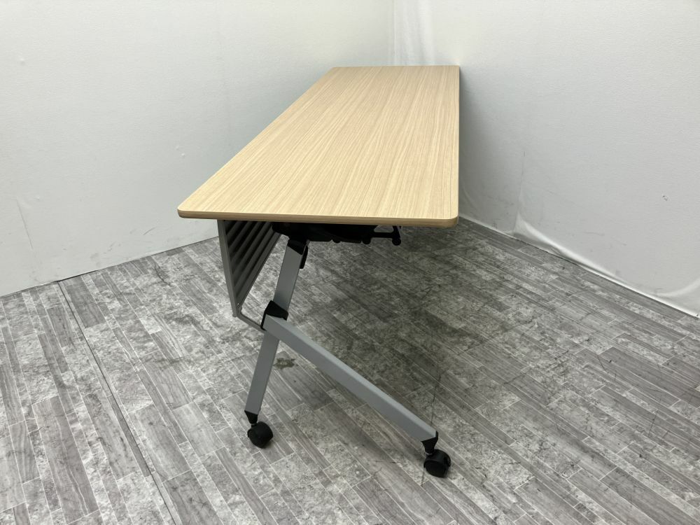 イトーキHXシリーズ 1800サイドスタックテーブル 商品画像5