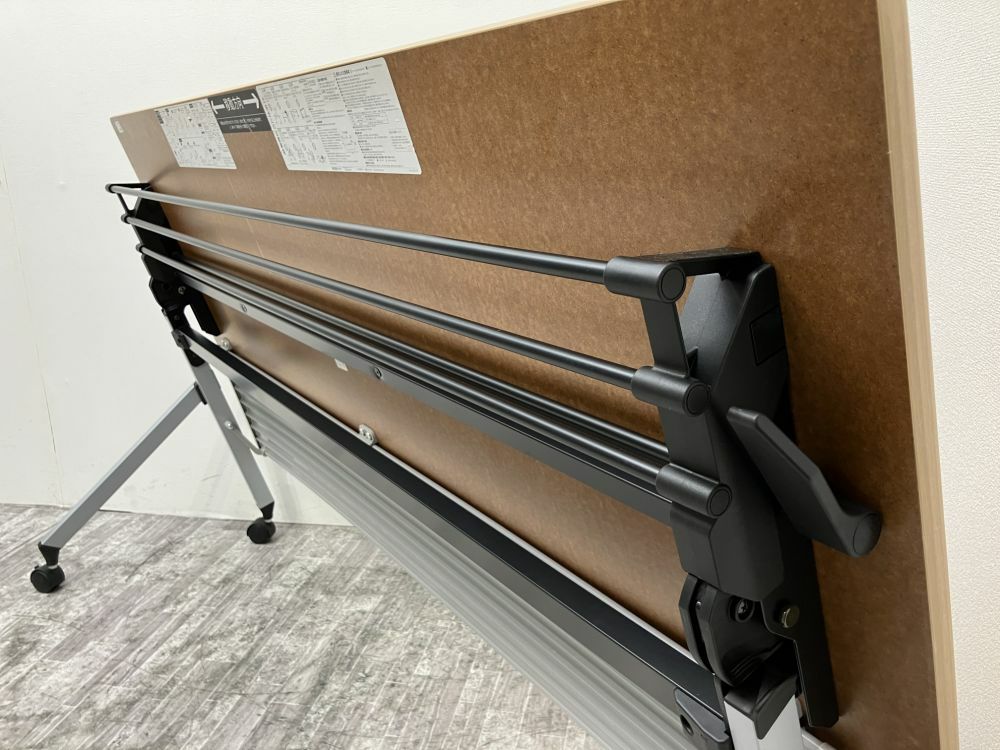 イトーキHXシリーズ 1800サイドスタックテーブル 商品画像9