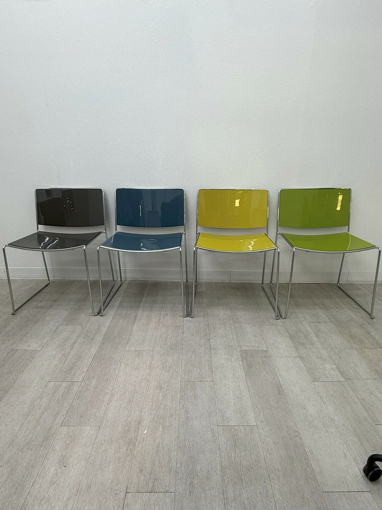 spindle(スピンドル)シリーズ ミーティングチェア4脚セット 商品画像2