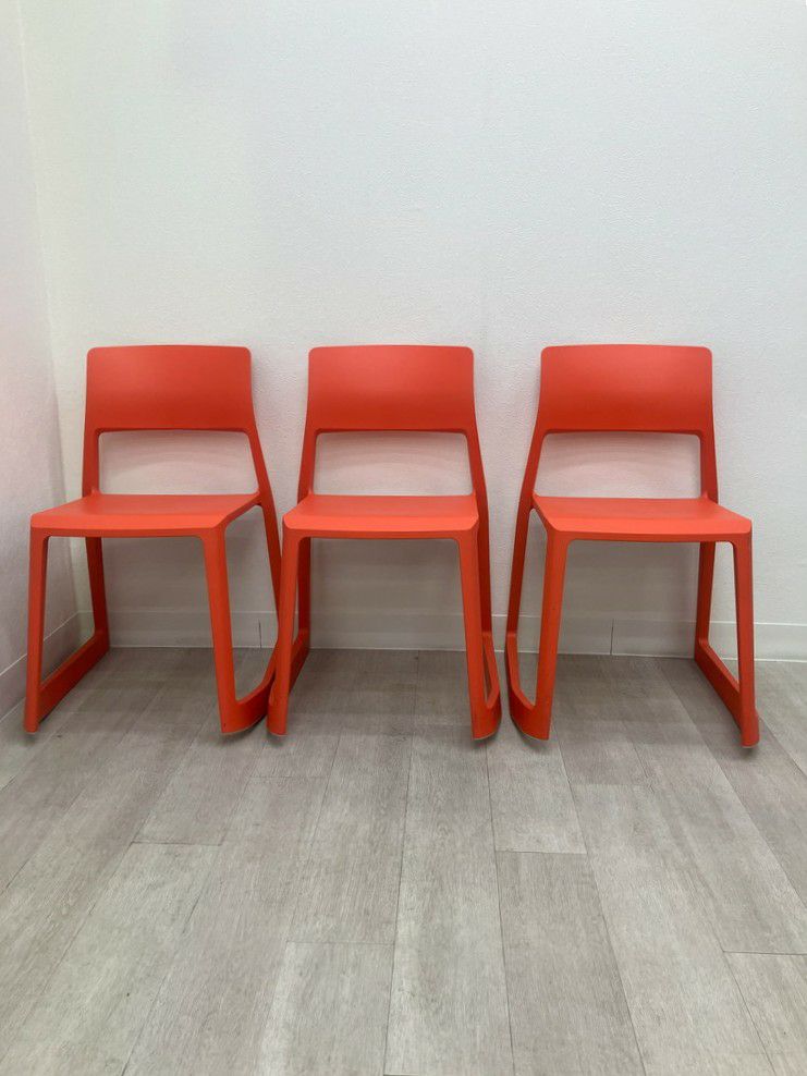 Vitra（ヴィトラ）Tip Ton（ティプトン） スタッキングチェア3脚セット 商品画像2