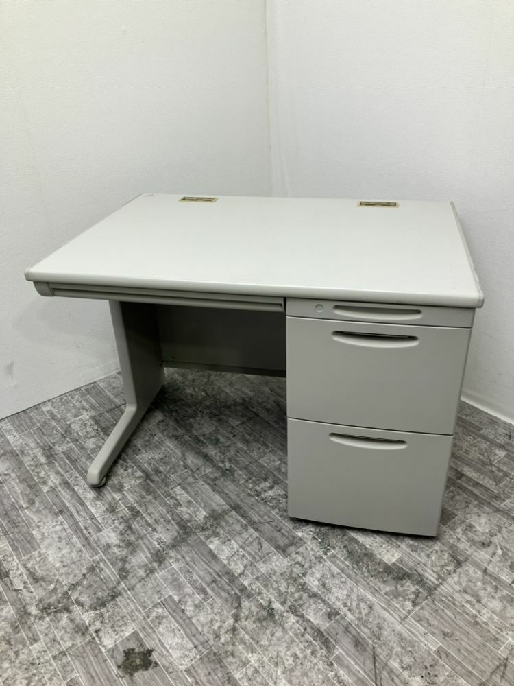 オカムラSDシリーズ 1000片袖デスク 商品画像1