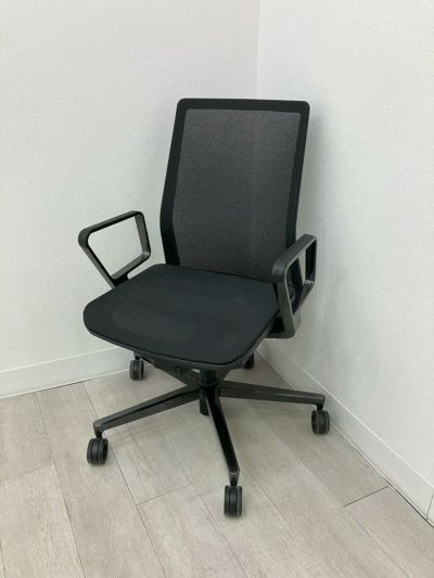 コクヨ 固定肘付ファブレチェア