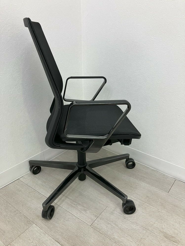 コクヨファブレ(FABRE) シリーズ 固定肘付ファブレチェア 商品画像3