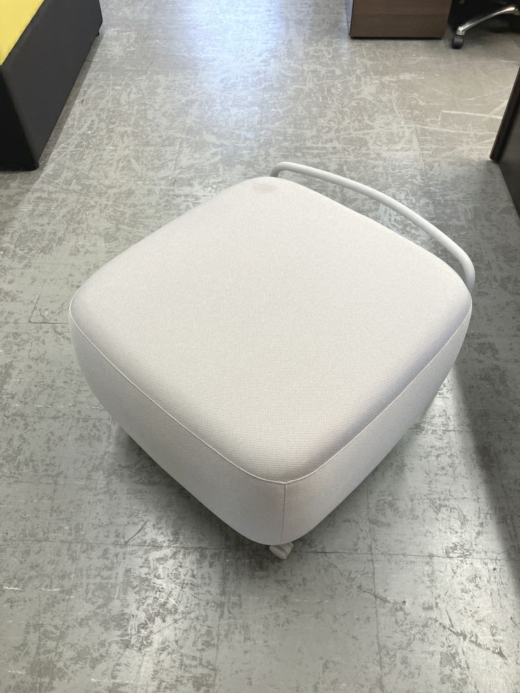 コクヨエニーソファシリーズ 1人掛けスツール 商品画像2