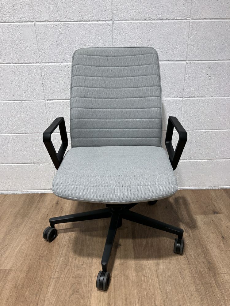 コクヨファブレ(FABRE) シリーズ 固定肘付ファブレチェア 商品画像2