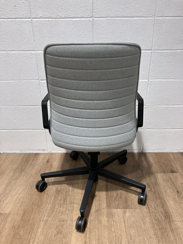 コクヨファブレ(FABRE) シリーズ 固定肘付ファブレチェア 商品画像4