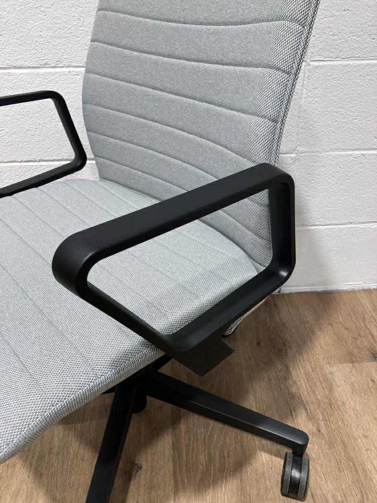 コクヨファブレ(FABRE) シリーズ 固定肘付ファブレチェア 商品画像11