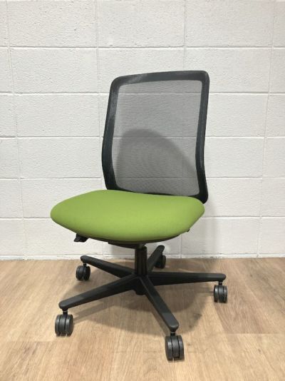 ウチダ（内田洋行）CARISSA 2（カリッサ 2）シリーズ カリッサ2チェア 商品画像1