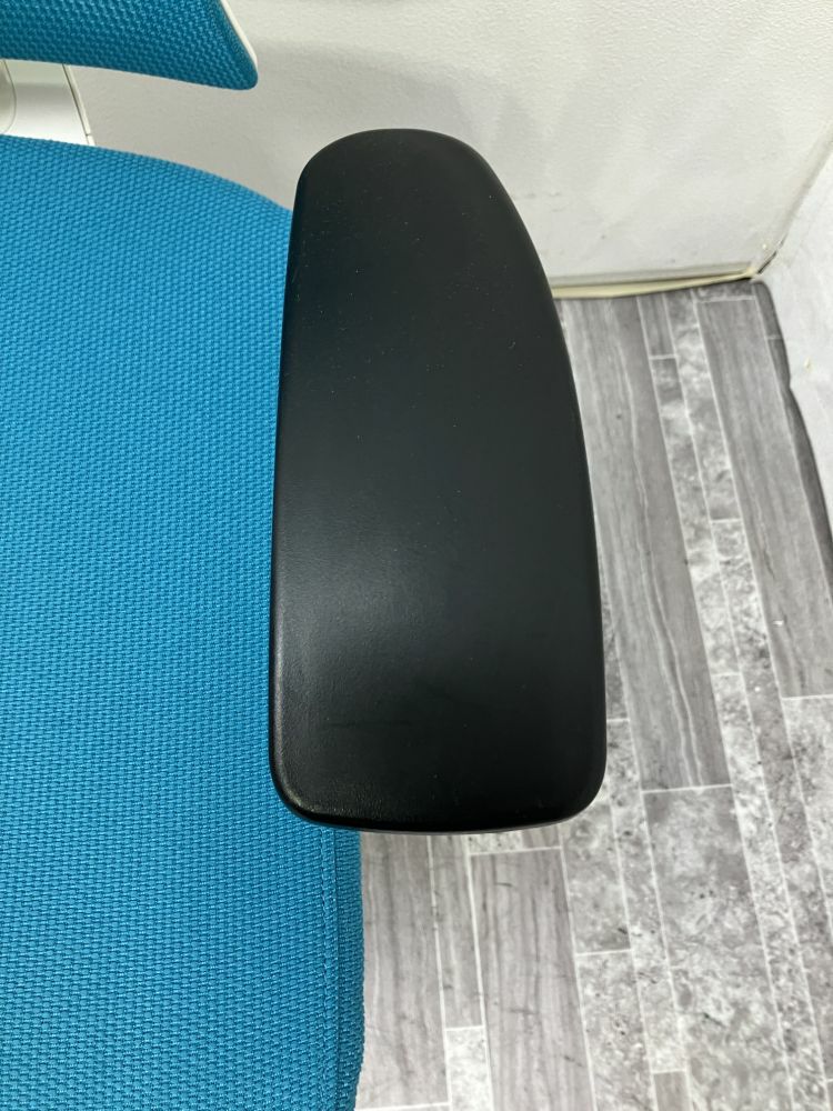 イトーキCeleeo(セレーオ)シリーズ 可動肘付セレーオチェア 商品画像4