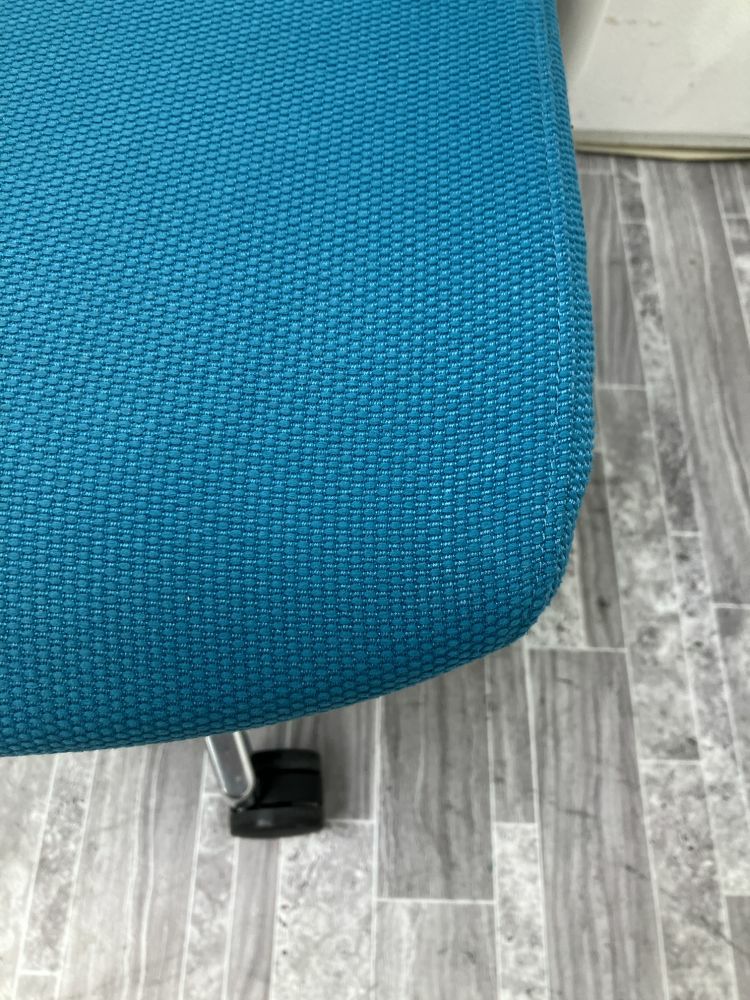 イトーキCeleeo(セレーオ)シリーズ 可動肘付セレーオチェア 商品画像5