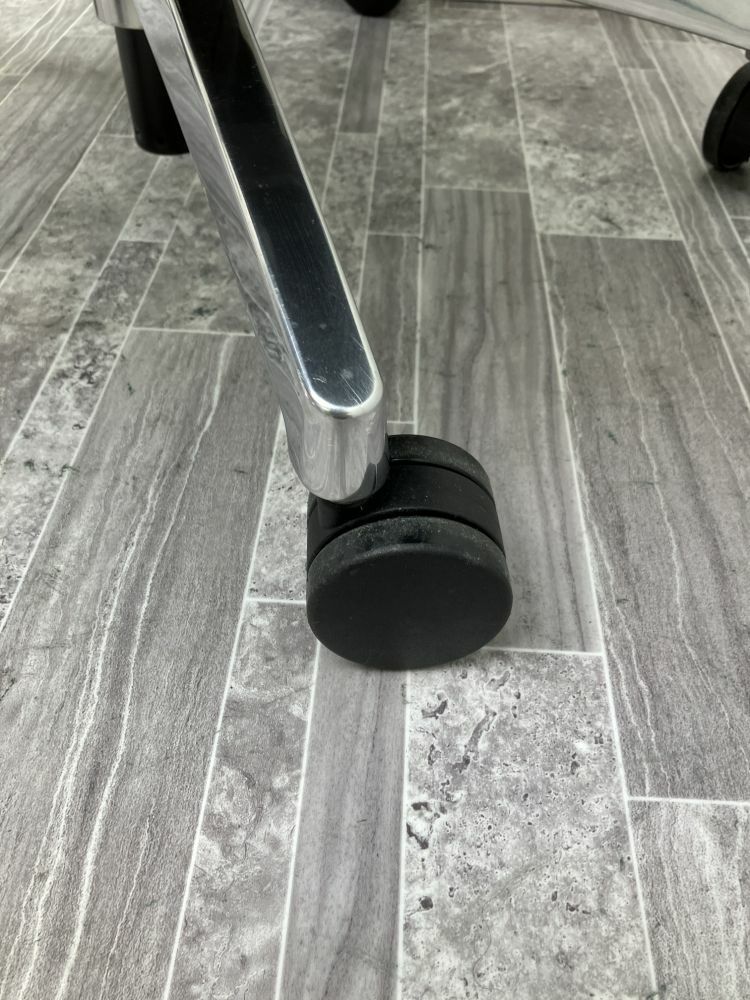 イトーキCeleeo(セレーオ)シリーズ 可動肘付セレーオチェア 商品画像7