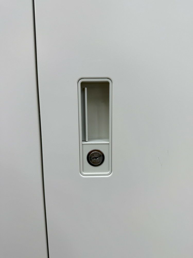 オカムラ42シリーズ 両開き書庫 商品画像5