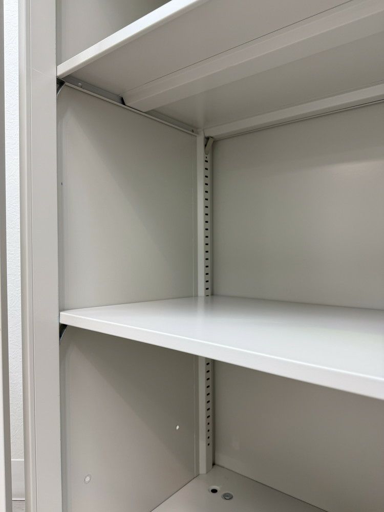 オカムラ42シリーズ 両開き書庫 商品画像10