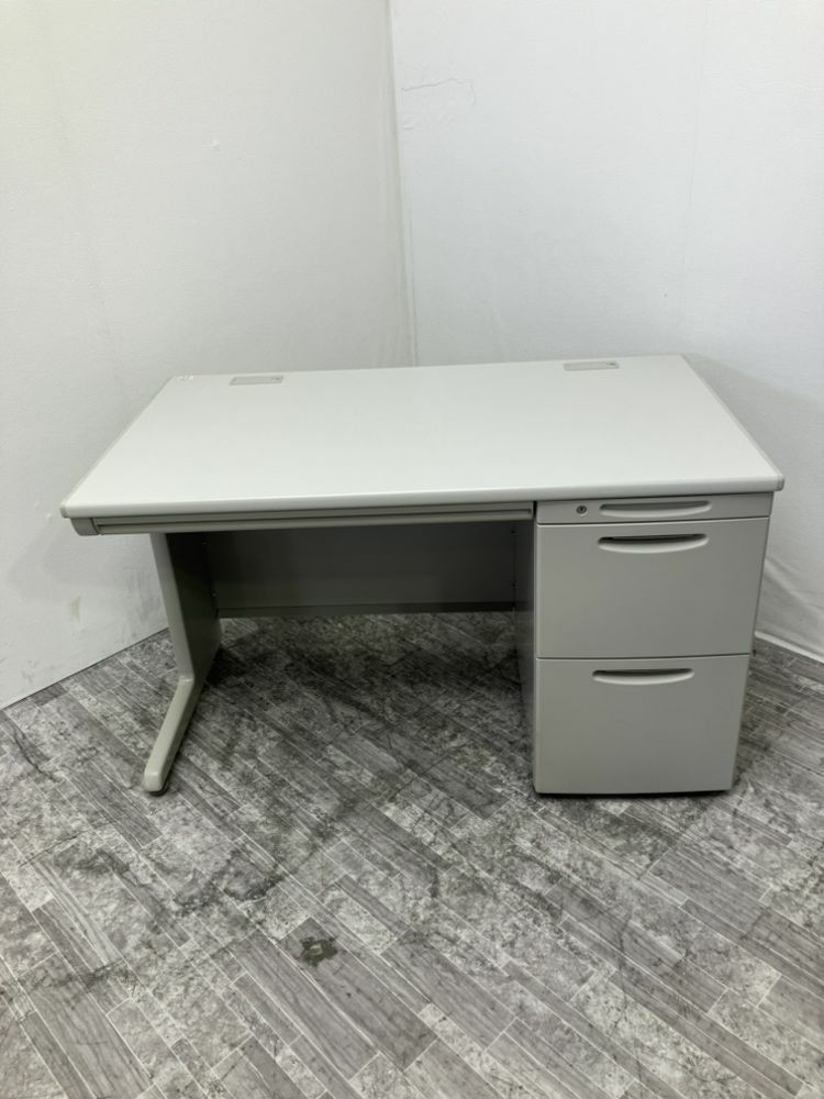 オカムラSD-Vシリーズ 1200片袖デスク 商品画像1