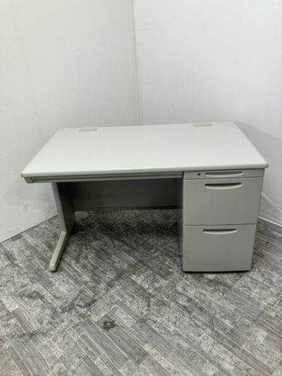 オカムラSD-Vシリーズ 1200片袖デスク 商品画像1