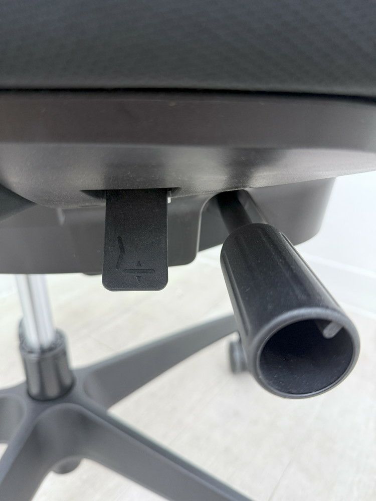 コクヨ Duora2(デュオラ2)チェア 可動肘デュオラ２チェア 商品画像16