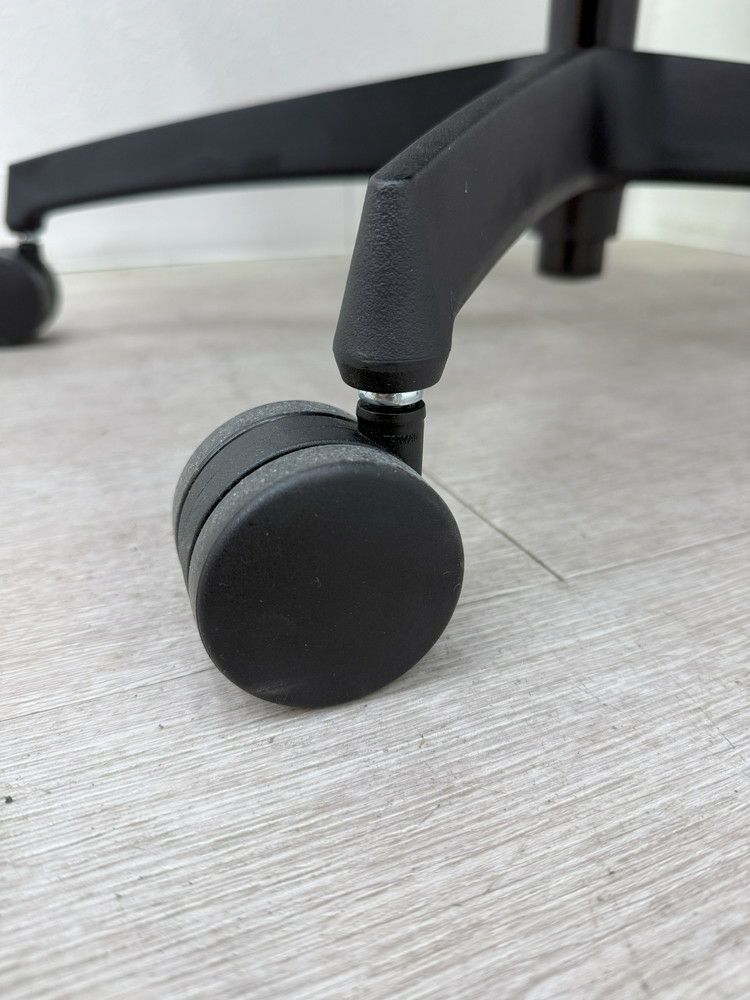 コクヨ Duora2(デュオラ2)チェア 可動肘デュオラ２チェア 商品画像20