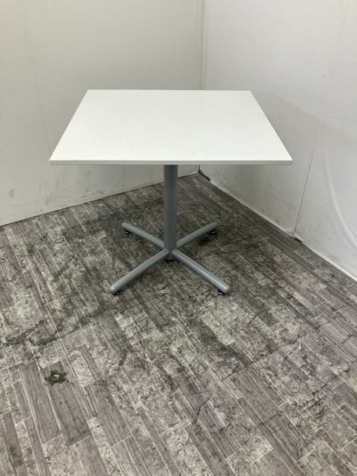 750角テーブル