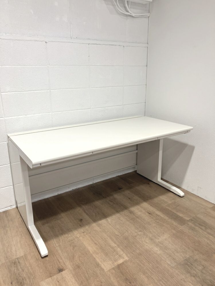 イトーキCXシリーズ 1400平デスク 商品画像1