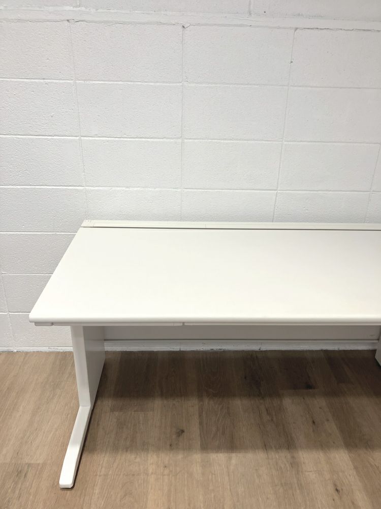 イトーキCXシリーズ 1400平デスク 商品画像4