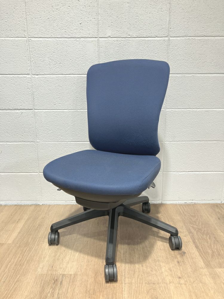 ライオンバーサルシリーズ バーサルチェア 商品画像1