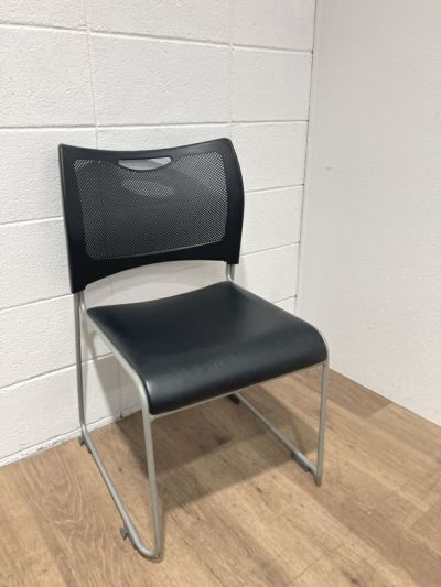 アイリスチトセ スタッキングチェア