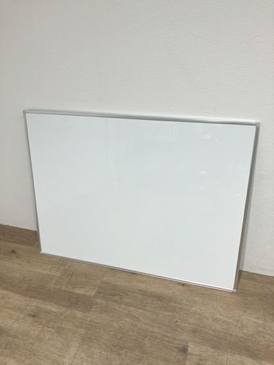 ウチダ（内田洋行）1200壁掛ホワイトボード 商品画像1