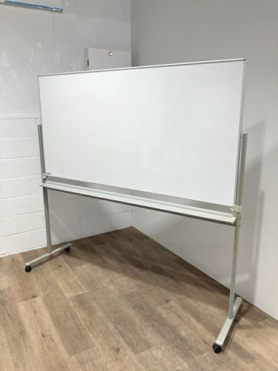 1800脚付ホワイトボード 商品画像1