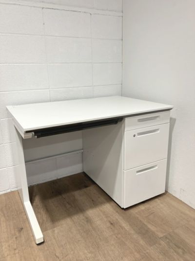 コクヨisシリーズ 1000片袖デスク 商品画像1