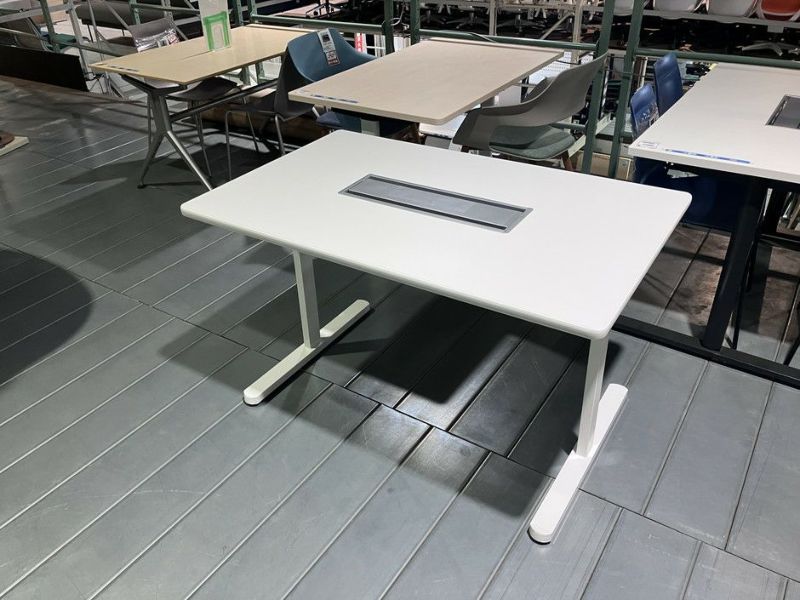 ライオンMDLシリーズ 1500ミーティングテーブル 商品画像1