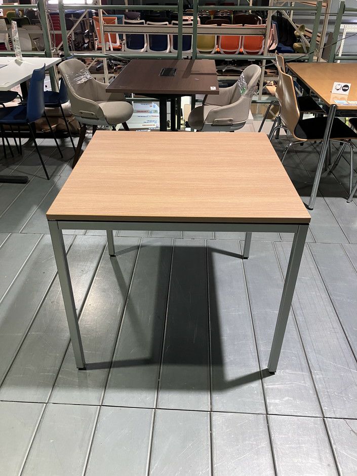 オカムラtresse(トレッセ)シリーズ 角テーブル 商品画像2