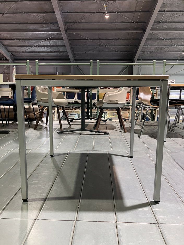 オカムラtresse(トレッセ)シリーズ 角テーブル 商品画像4