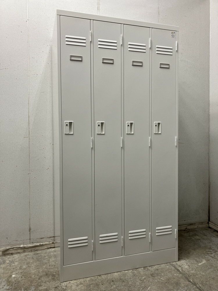 イトーキJ型シリーズ 4人用ロッカー 商品画像1