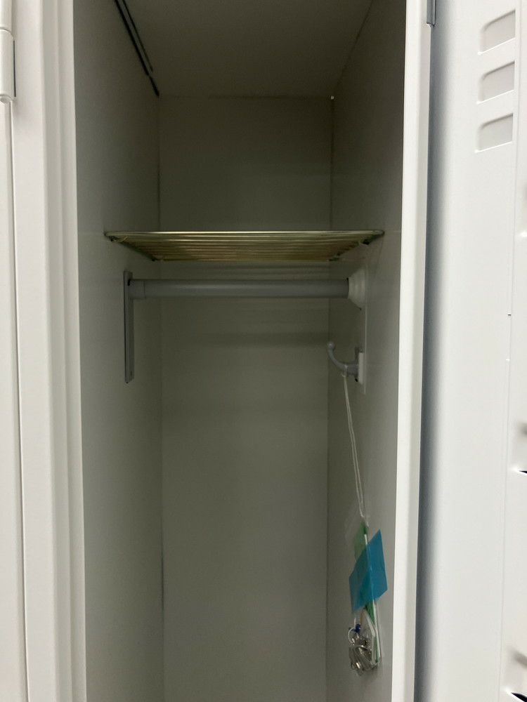 イトーキJ型シリーズ 4人用ロッカー 商品画像3